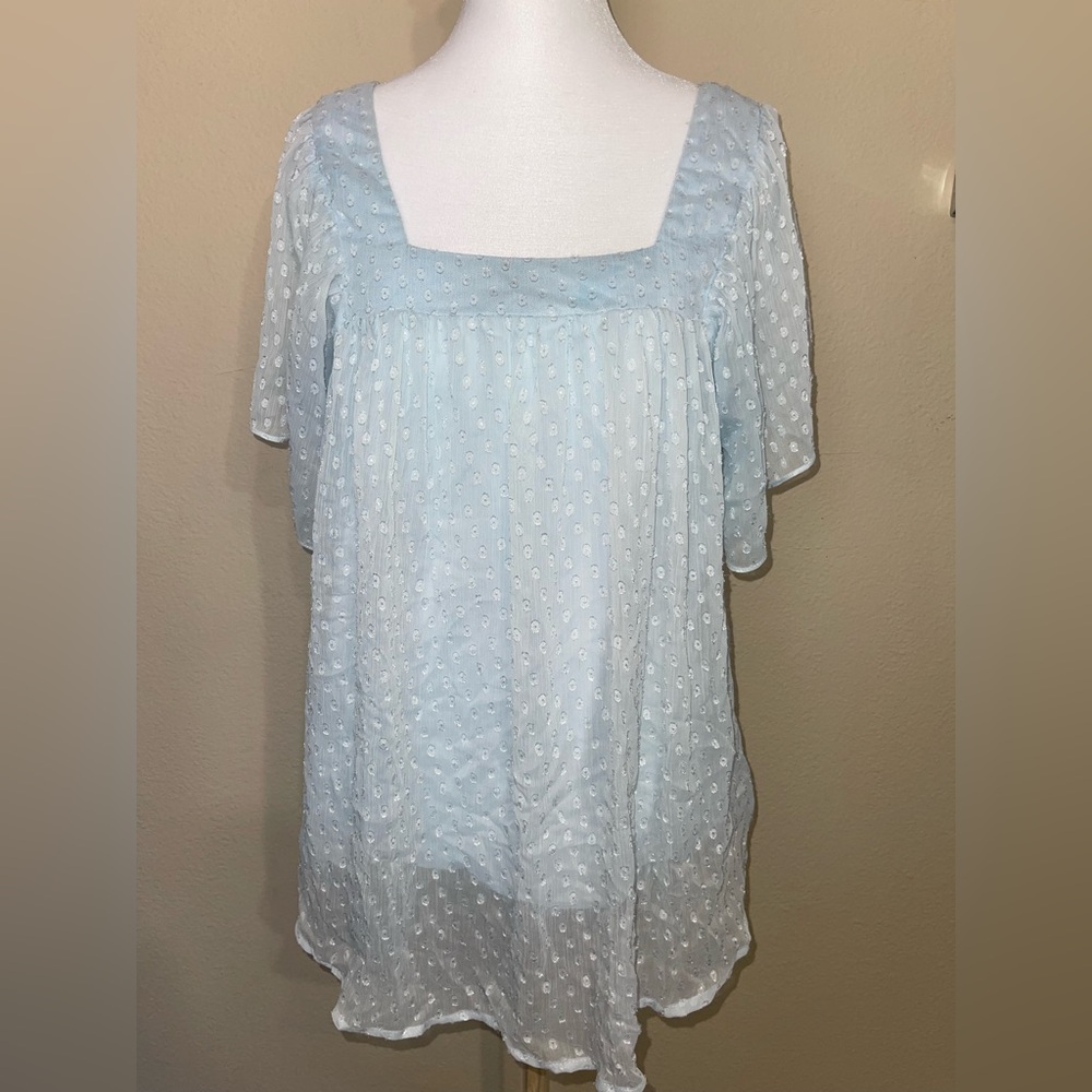Millers Light Blue flowy layer Women's Top large